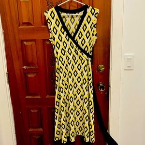 Anne Klein Wrap style Dress size L